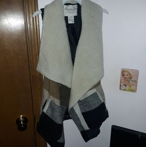 Like new American Rag wool vest